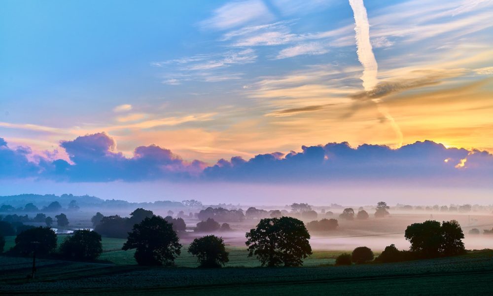 La brume se lève dans le marais de Saint-Méloir des Ondes